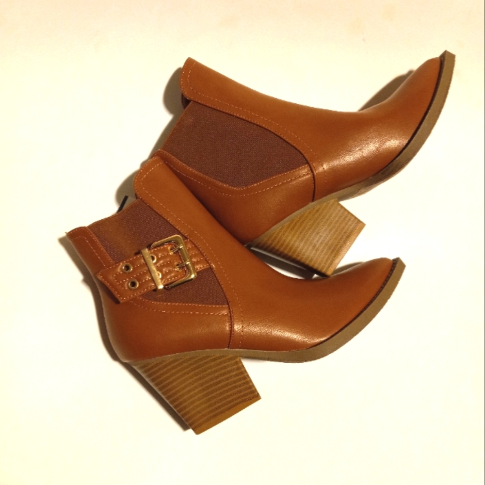 Woman's Ankle Boots